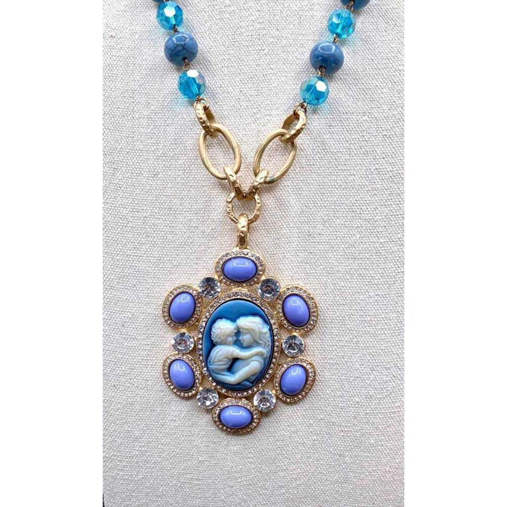Vintage Blue Cameo Statement Pendant Necklace with Rhinestones - Picture 3 of 7
